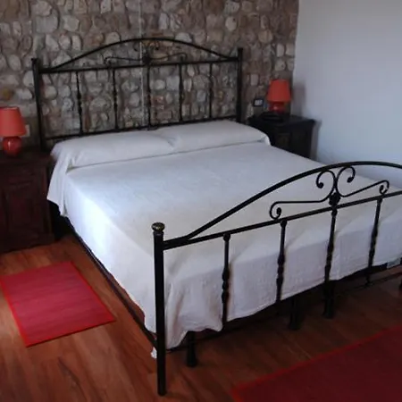 Julienne Hotel Arba