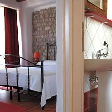 Hotel Julienne Arba