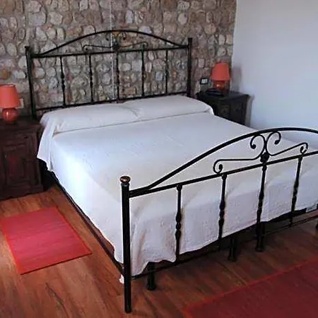 Julienne Hotel Arba
