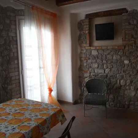 Julienne Hotel